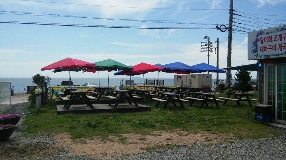 Ocean Beach Hotel Taean Exteriör bild